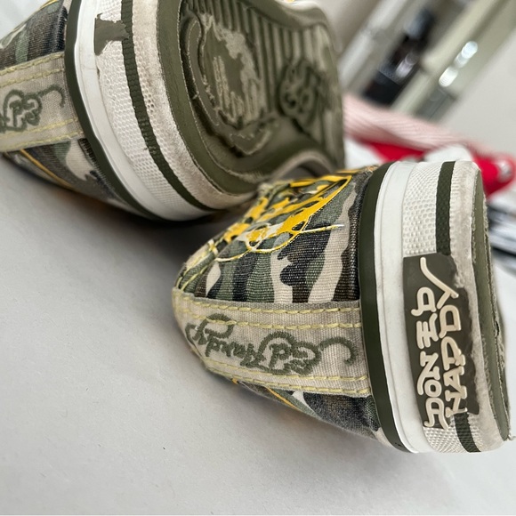 Vintage Ed Hardy Slip Ons - Picture 6 of 9